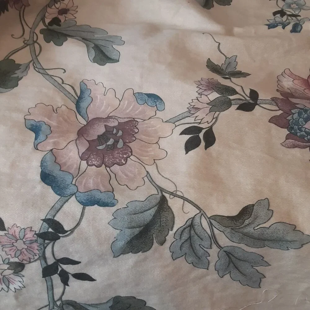 Vintage 1983 Handmade Tablecloth Floral NOTE